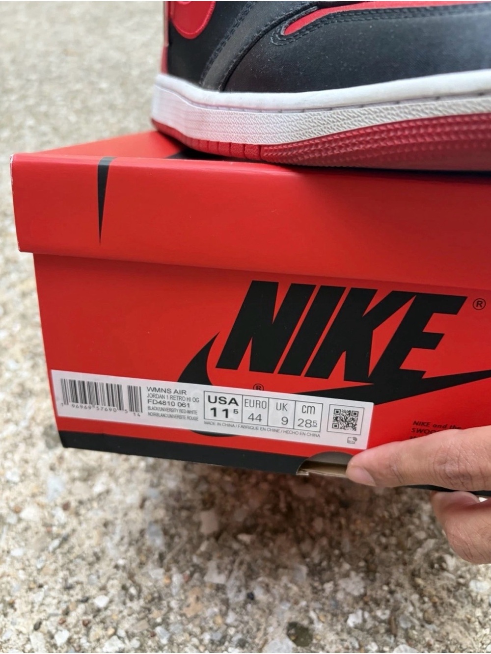 Air Jordan 1 Retro High OG Satin Bred Womens 11 Mens 9.5 Used w/ Box Authentic - Picture 4 of 5